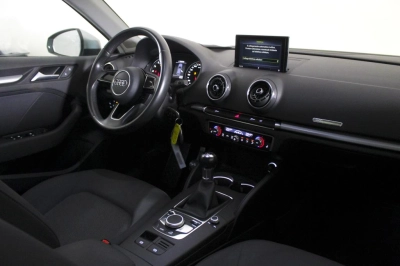 Audi A3 Sportback - AU-U77335 