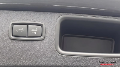 Porsche Macan - AU-U78444 