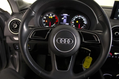 Audi A3 Sportback - AU-U77335 