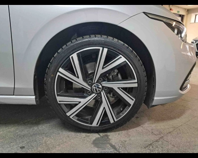 Volkswagen Golf - SE-U75608 