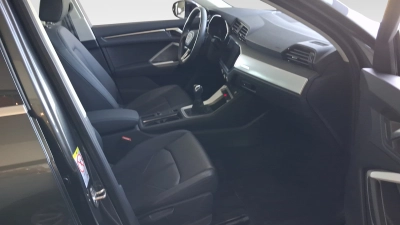 Audi Q3 - AU-U79570 