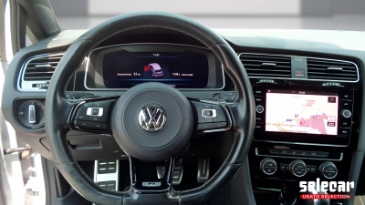 Volkswagen Golf - SE-U76815 