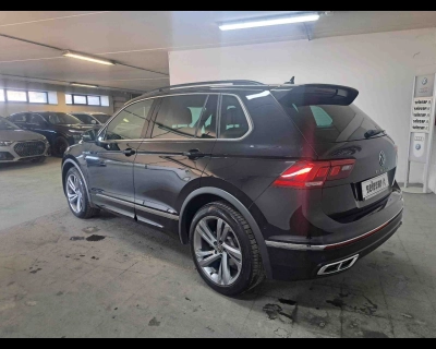 Volkswagen Tiguan - SE-U78505 