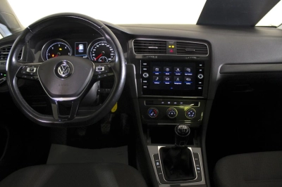 Volkswagen Golf - AU-U76310 