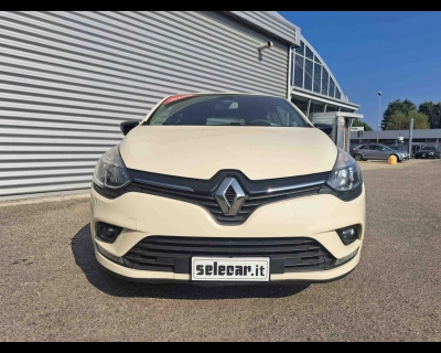 Renault Clio - SE-U77008 