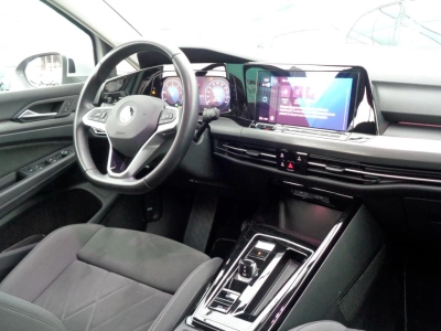 Volkswagen Golf - SE-U76598 