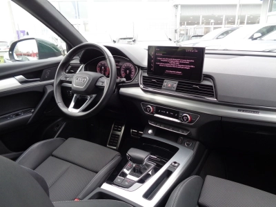 Audi Q5 Sportback - SE-U74022 