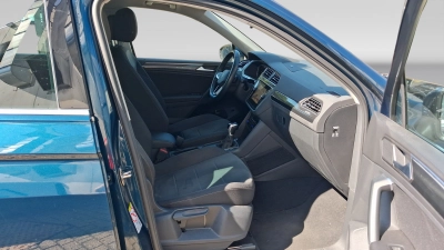 Volkswagen Tiguan - AU-U79682 