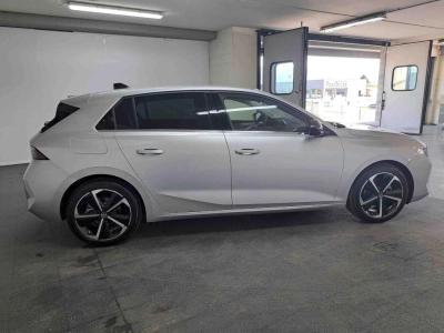 Opel Astra - SE-U73327 