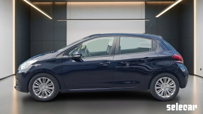 Peugeot 208 - SE-U79548 