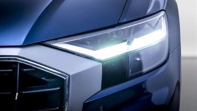 Audi Q8 - AU-U70886 