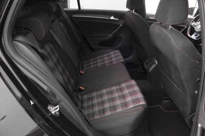 Volkswagen Golf - AU-U74439 