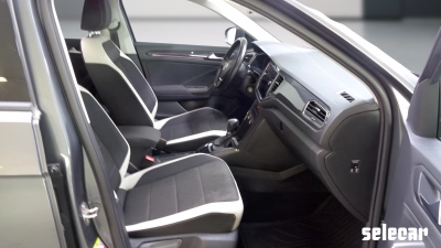 Volkswagen T-Roc - SE-U77968 