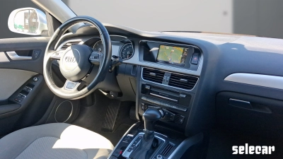 Audi A4 - SE-U79550 