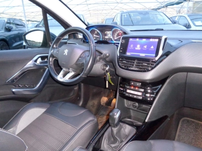 Peugeot 2008 - SE-U77877 