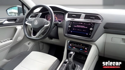Volkswagen Tiguan - SE-U76582 