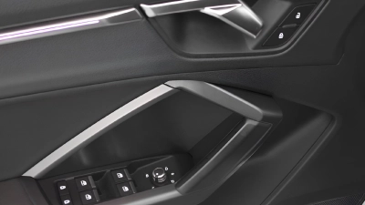 Audi Q3 - AU-U74402 