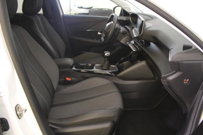 Peugeot 208 - AU-U77419 