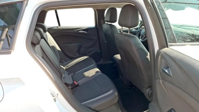 Opel Astra - SE-U78826 