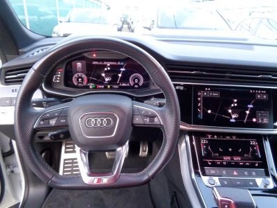 Audi Q8 - SE-U77833 