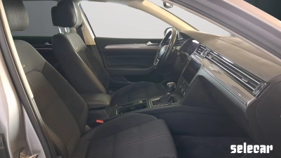 Volkswagen Passat - SE-U79638 