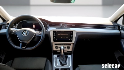 Volkswagen Passat - AU-U78116 