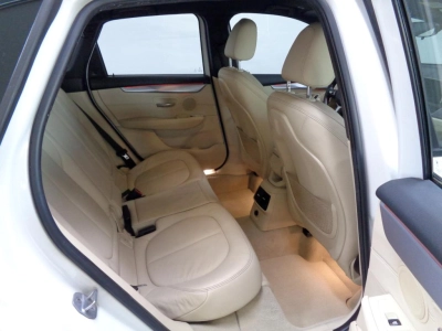 BMW Serie - SE-U77922 