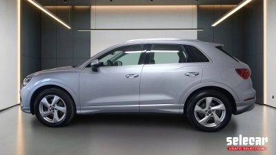 Audi Q3 - SE-U77666 