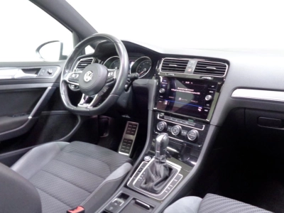 Volkswagen Golf - SE-U78453 