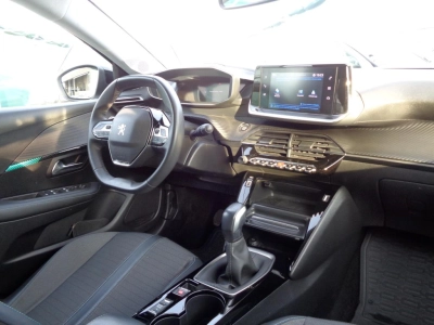 Peugeot 208 - SE-U77312 