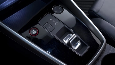 Audi S3 - AU-U76253 