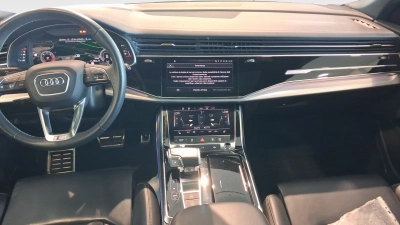 Audi Q8 - AU-U79811 