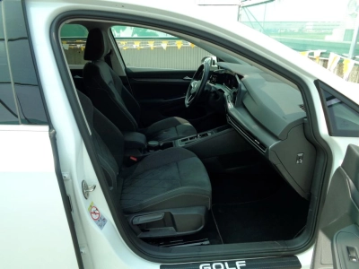 Volkswagen Golf - SE-U76810 