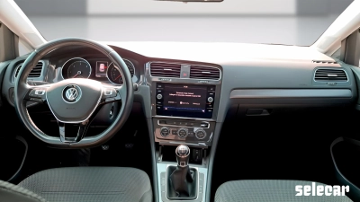 Volkswagen Golf - SE-U79132 