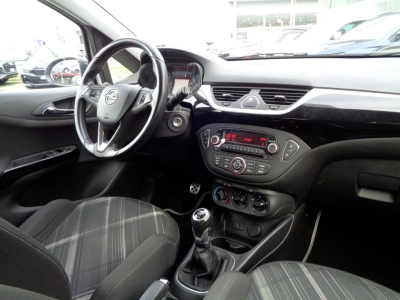 Opel Corsa - SE-U74585 