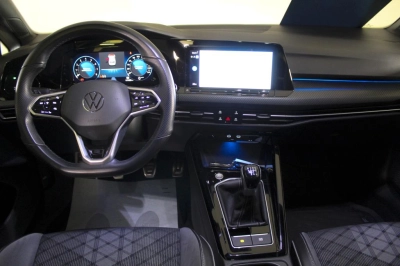 Volkswagen Golf - AU-U77636 