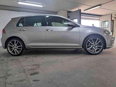 Volkswagen Golf - SE-U79200 