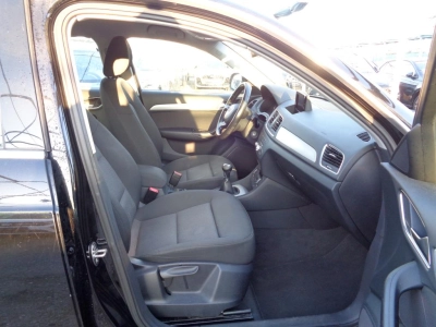 Audi Q3 - SE-U76460 