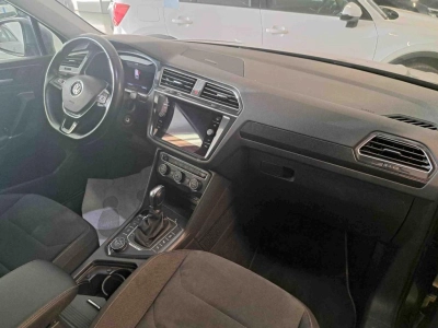 Volkswagen Tiguan - SE-U42156 