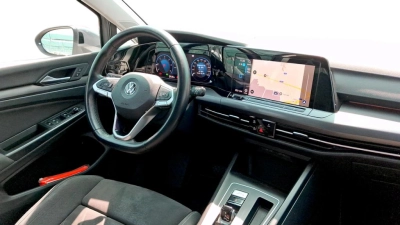 Volkswagen Golf - SE-U79272 