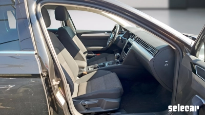 Volkswagen Passat - AU-U78116 