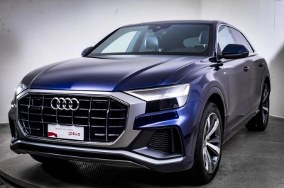 Audi Q8 - AU-U70886 