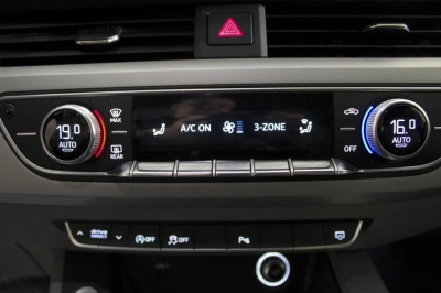 Audi A4 Avant - SE-U78876 