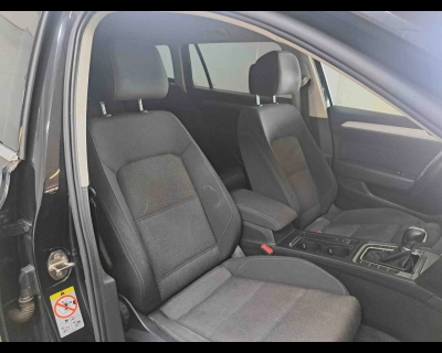 Volkswagen Passat - SE-U79017 