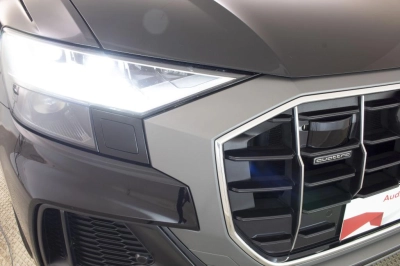 Audi Q8 - AU-U72979 