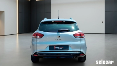 Renault Clio - SE-U77817 