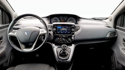 Lancia Ypsilon - SE-U78734 