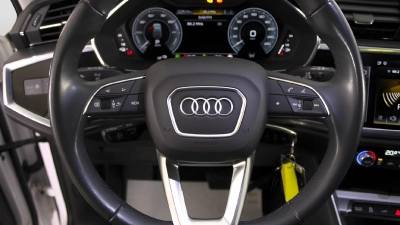 Audi Q3 Sportback - AU-U77604 