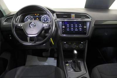 Volkswagen Tiguan - AU-U77938 