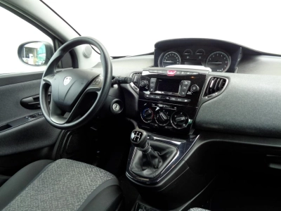 Lancia Ypsilon - SE-U76692 